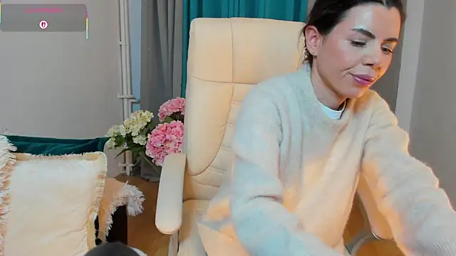 SeductiveBella élő XXX-chatje