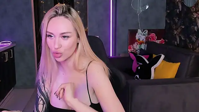 Blckmirrorr Live XXX-Chat