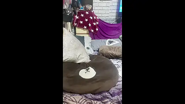 Christopher1024 Chat XXX in diretta