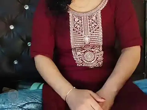 Blackberry_Wine Show in webcam