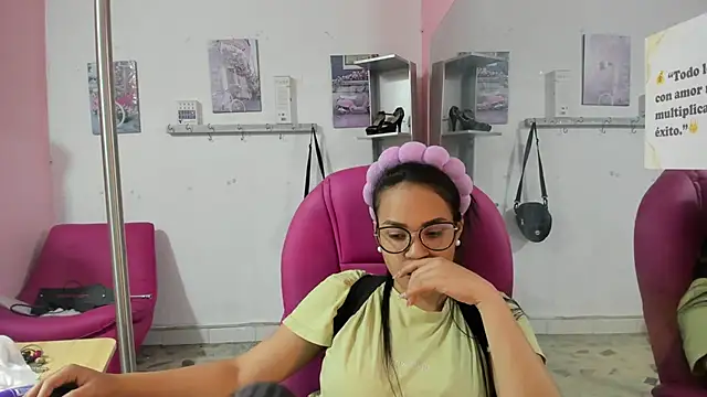 CAMILA--REY Chat XXX live