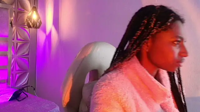 Queen_perla_n Live XXX chat