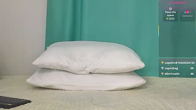 Molliblum 现场XXX聊天