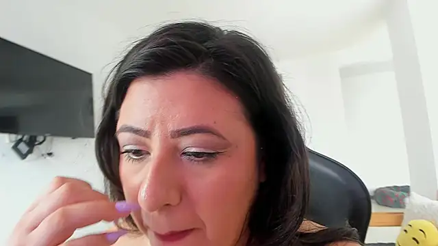 Chatroom XXX en direct de Cassie__jim