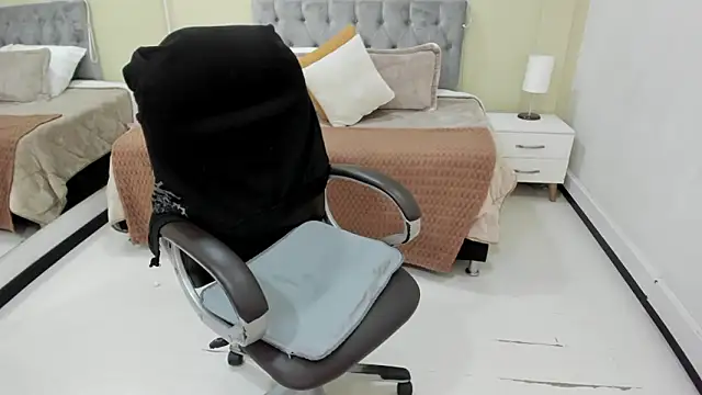 Bela_Craxkerr 现场XXX聊天