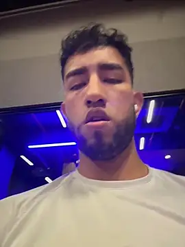 Chat +18 de liam_bronw ao vivo