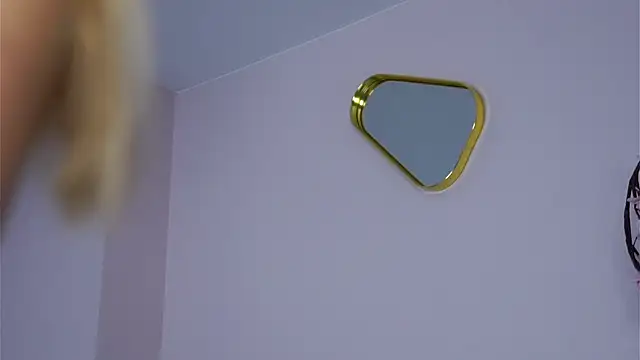 SunnivaCovil লাইভ XXX চ্যাট