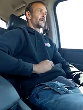 Hungwell1515: онлайн-секс-чат