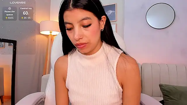 Tiffany_Low Chat XXX in diretta