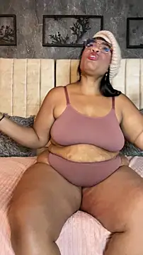 XXX chat uživo modela AranzalatinBlaks1