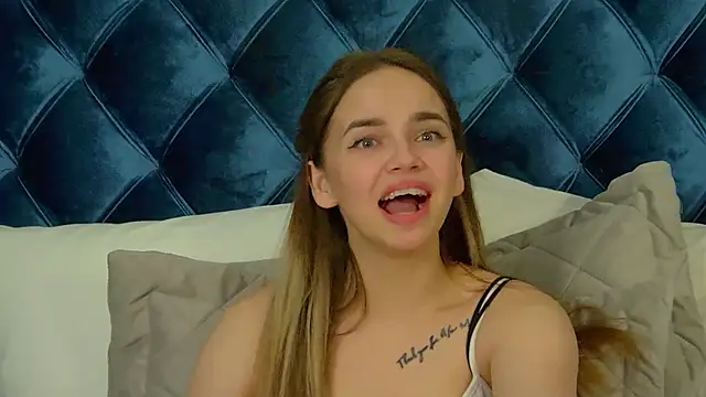 AnitaVenture élő XXX-chatje