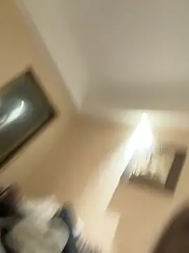 Manson13333 Adlı Modelin Canlı XXX Sohbeti