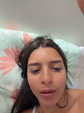 violeta365 Adlı Modelin Canlı XXX Sohbeti