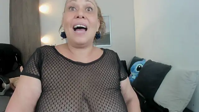 Chatroom XXX en direct de Cheryl_JONES