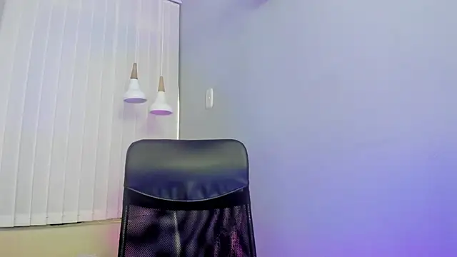 Lilo_Rose élő XXX-chatje