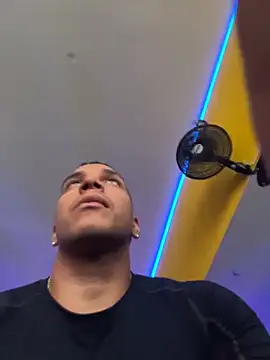 FreszX 现场XXX聊天