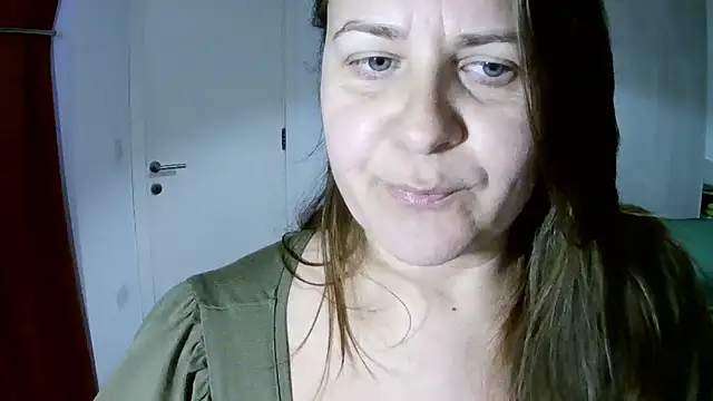 XXX chat uživo modela Dr_Emma