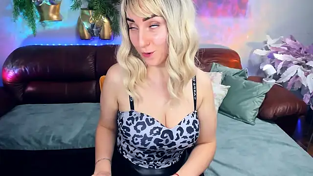 Chat +18 de MilenaBlossom ao vivo