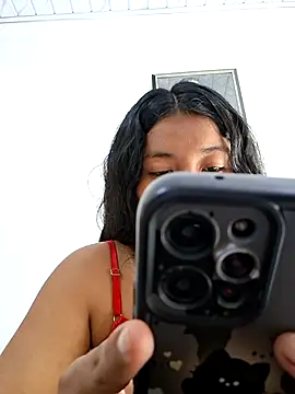 Chat +18 de Sweet-Dirty-Storm ao vivo