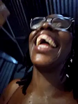 Shaniko89 现场XXX聊天