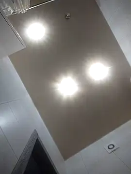 Chat +18 de Lokomotivvv0707 ao vivo