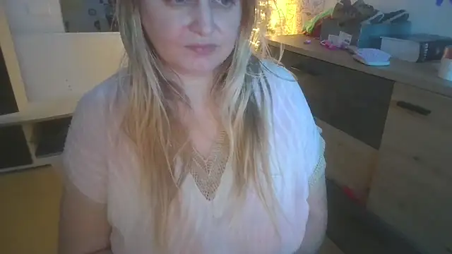 Meliss_Official9のライブXXXチャット