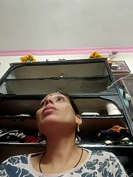 Neha-Singh2 Adlı Modelin Canlı XXX Sohbeti