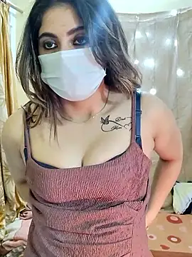 NEERU-STRIP – Live XXX-chat