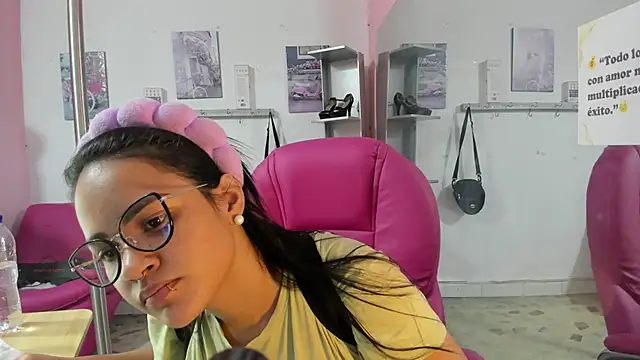 CAMILA--REY Live XXX Chat