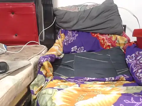 PONSE_LATINO Webcam Show