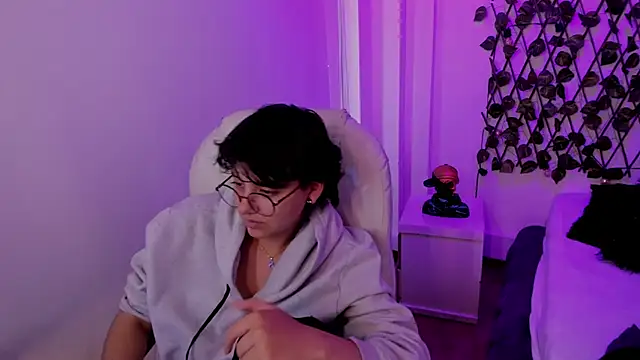 Nathaly_ds: онлайн-секс-чат