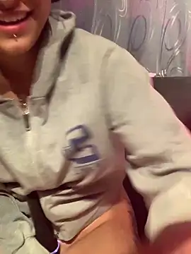 LilithMonette Adlı Modelin Canlı XXX Sohbeti