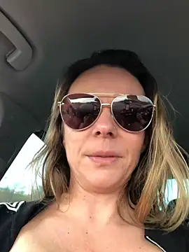 Maryli-O Chat XXX live