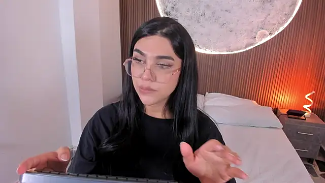 Chatroom XXX en direct de RoseCassie