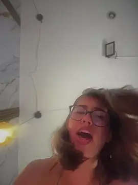 sara_calderon Chat XXX in diretta