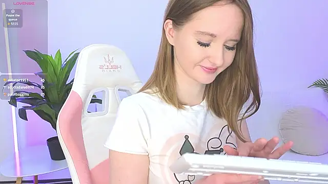 AlexsisFaee Adlı Modelin Canlı XXX Sohbeti