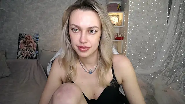 NickyAdamidi Chat XXX live