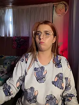 CoraVibesのライブXXXチャット