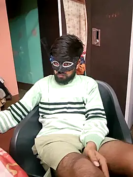 soniriyaa010101's Webcam Show