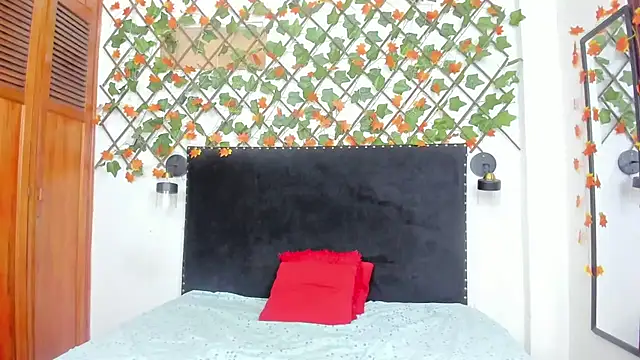 vfridaper Chat XXX live