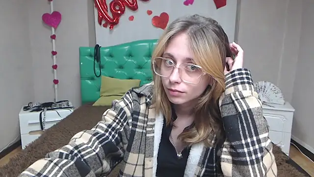 TracyLll 现场XXX聊天