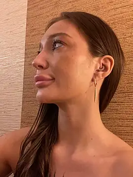 AlishaRuby Adlı Modelin Web Kamerası Şovu