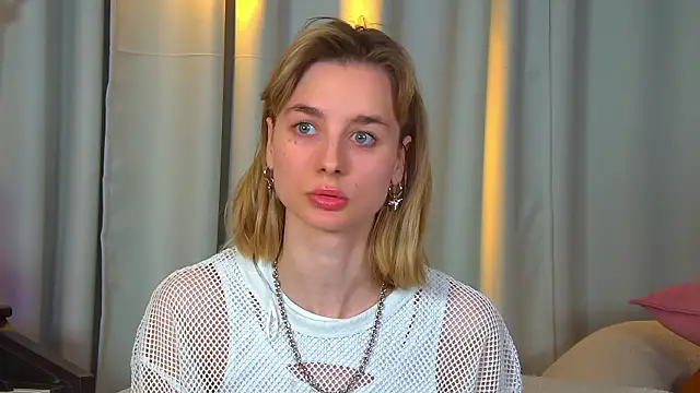 MerlinMeyerのライブXXXチャット