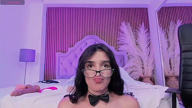 Violett_hott_ Chat XXX live