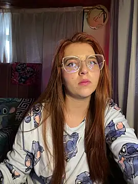 CoraVibes 现场XXX聊天