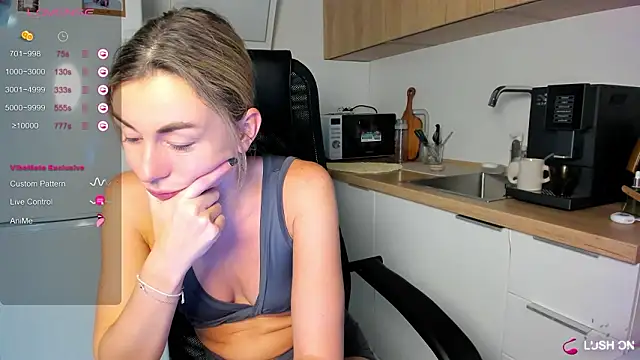 DannaEvanのライブXXXチャット