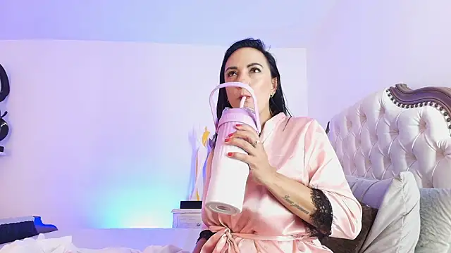 Arya-02のライブXXXチャット