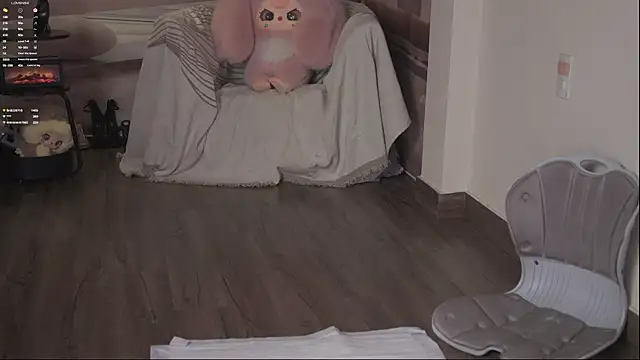 Chatroom XXX en direct de Miuzxc