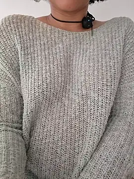 Electric_bae élő XXX-chatje