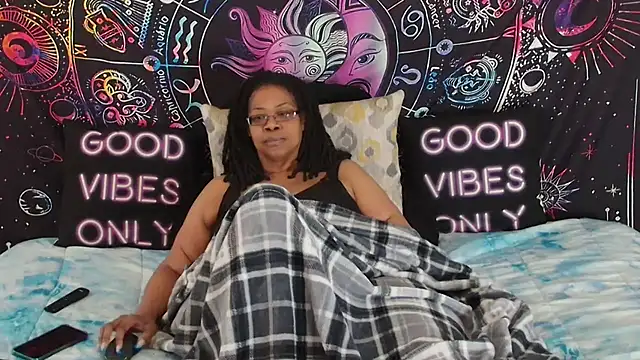 RENAESPLEASUREPALACE Chat XXX in diretta